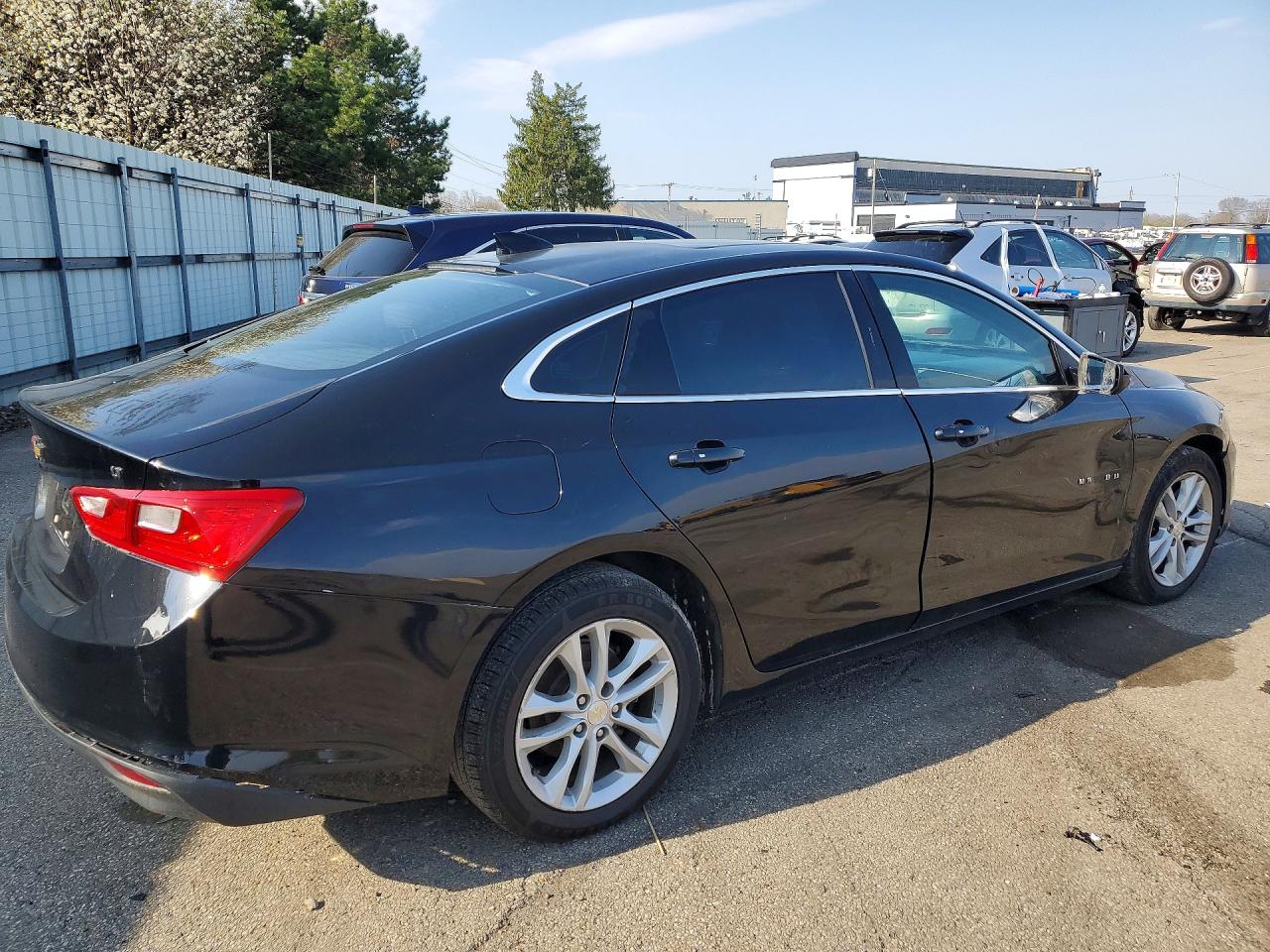 2016 CHEVROLET MALIBU LT photo 5