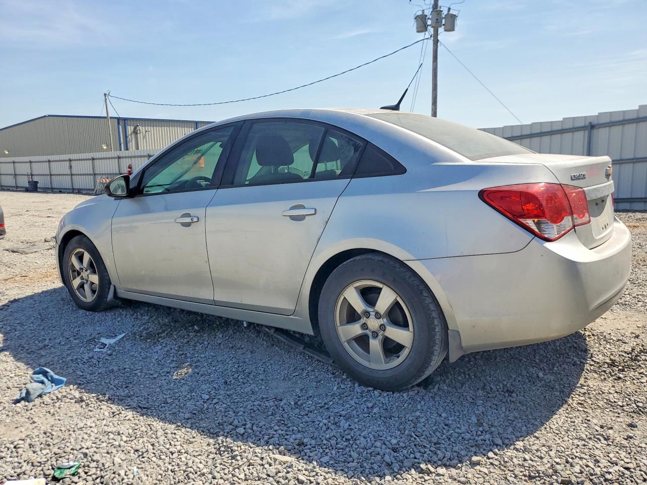 2013 CHEVROLET CRUZE LS photo 4