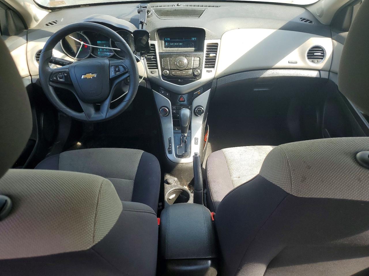 2013 CHEVROLET CRUZE LS photo 22