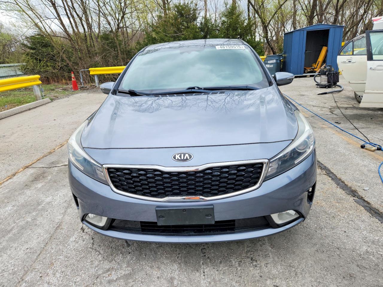2017 KIA FORTE S photo 9