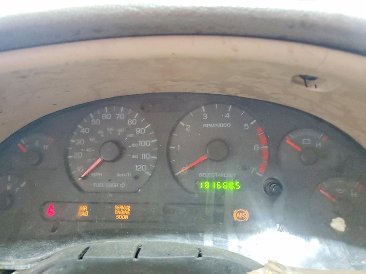 2002 FORD MUSTANG photo 17