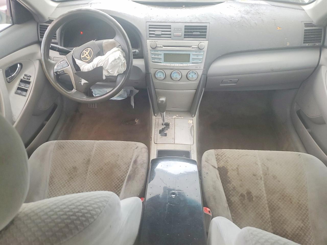 2009 TOYOTA CAMRY LE photo 22