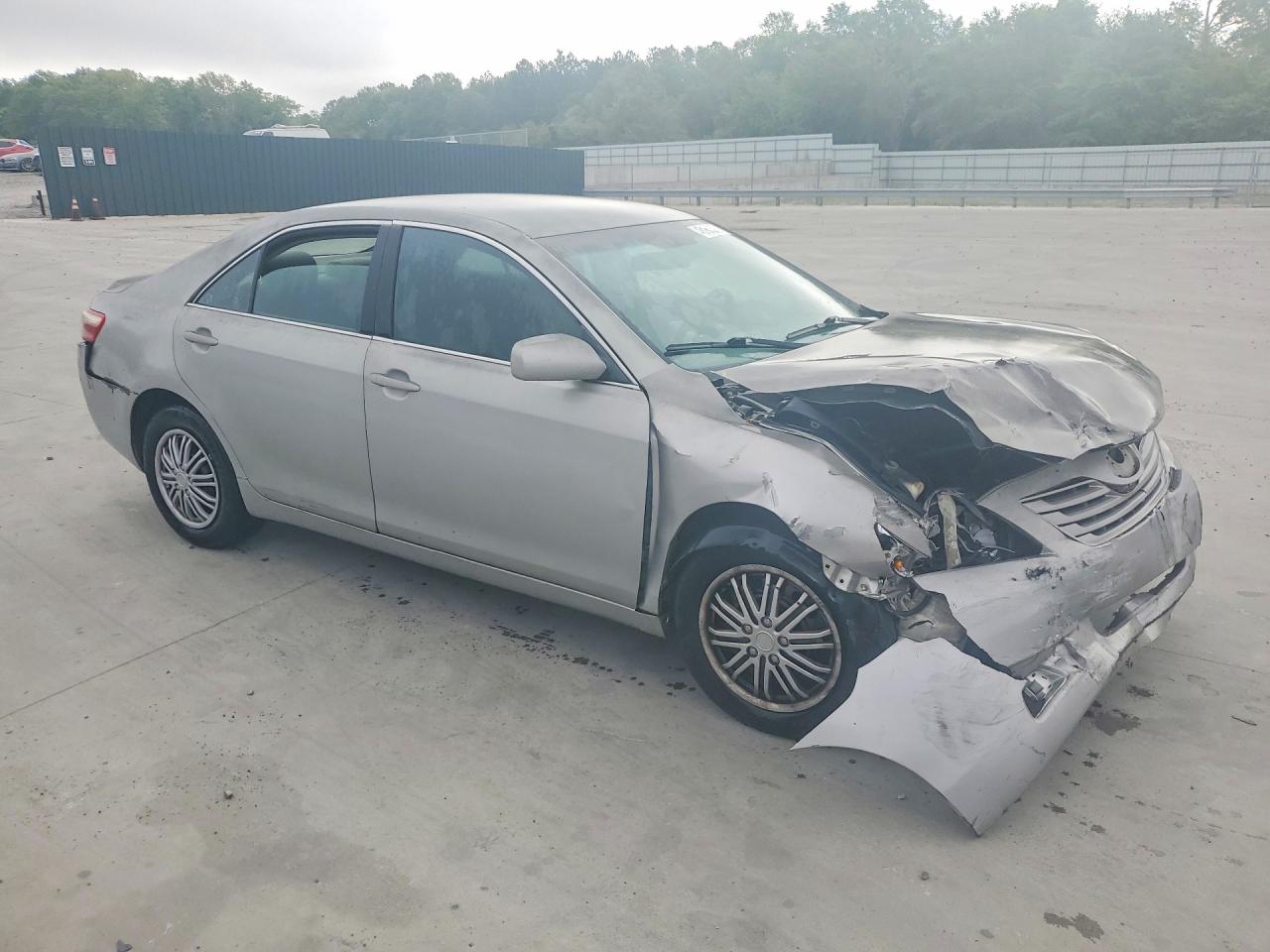 2009 TOYOTA CAMRY LE photo 10