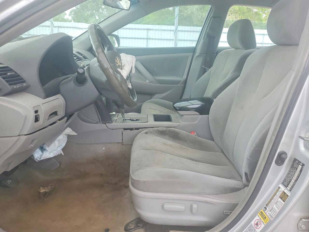 2009 TOYOTA CAMRY LE photo 19