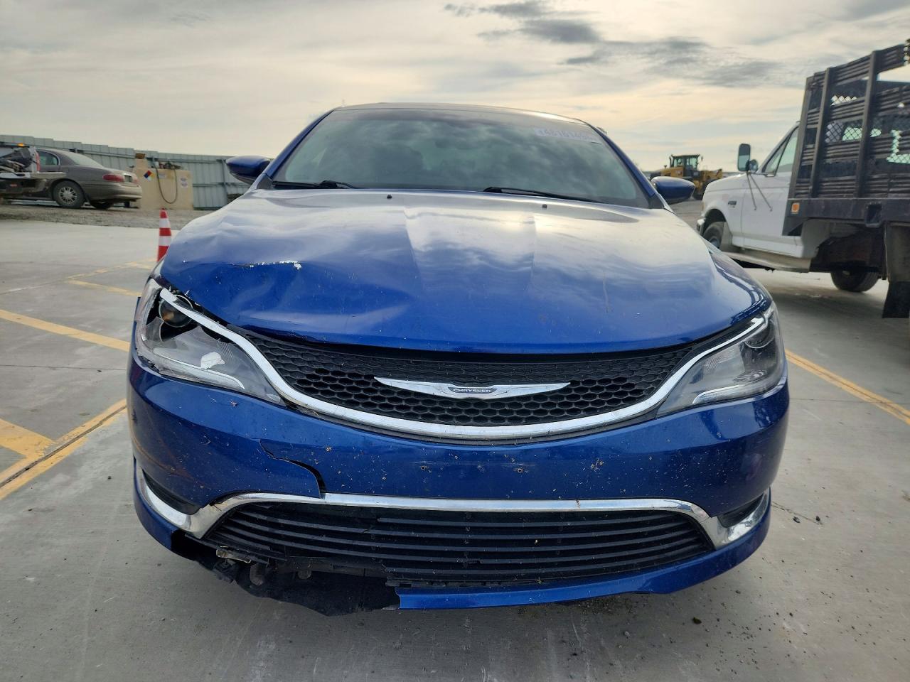 2016 CHRYSLER 200 LIMITED photo 5