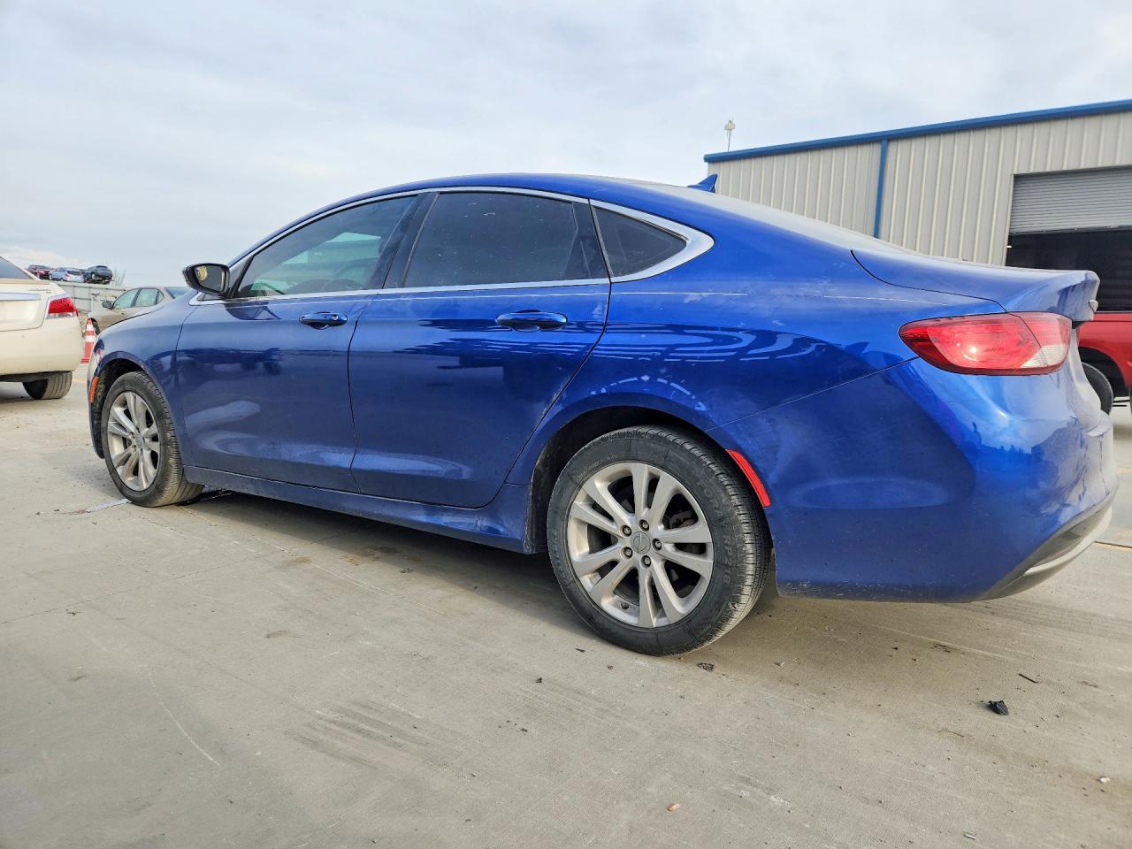 2016 CHRYSLER 200 LIMITED photo 2