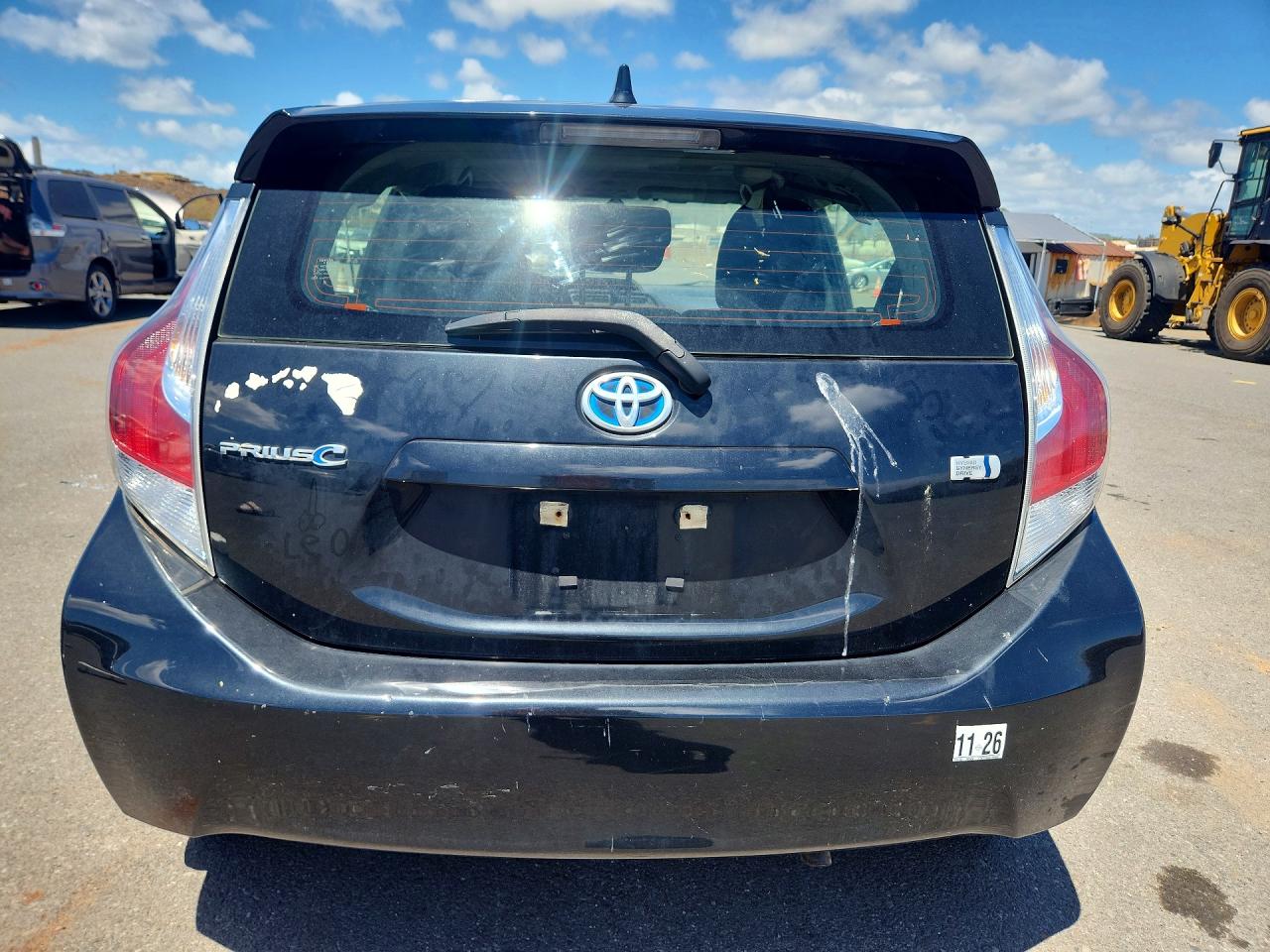 2016 TOYOTA PRIUS C TWO photo 16