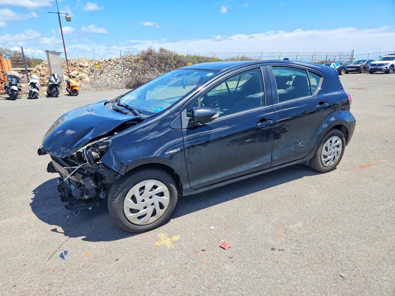 2016 TOYOTA PRIUS C