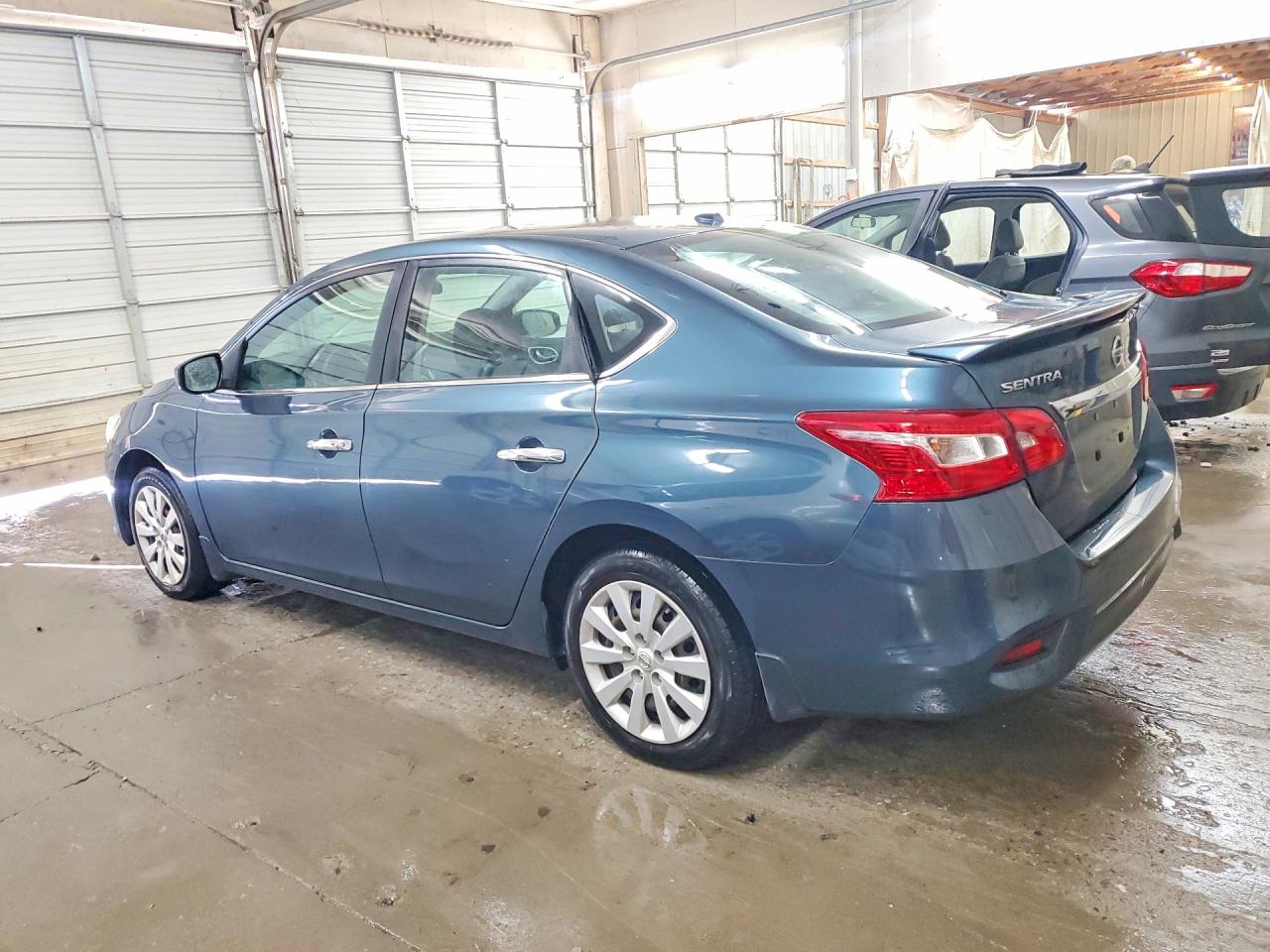 2017 NISSAN SENTRA SV photo 4