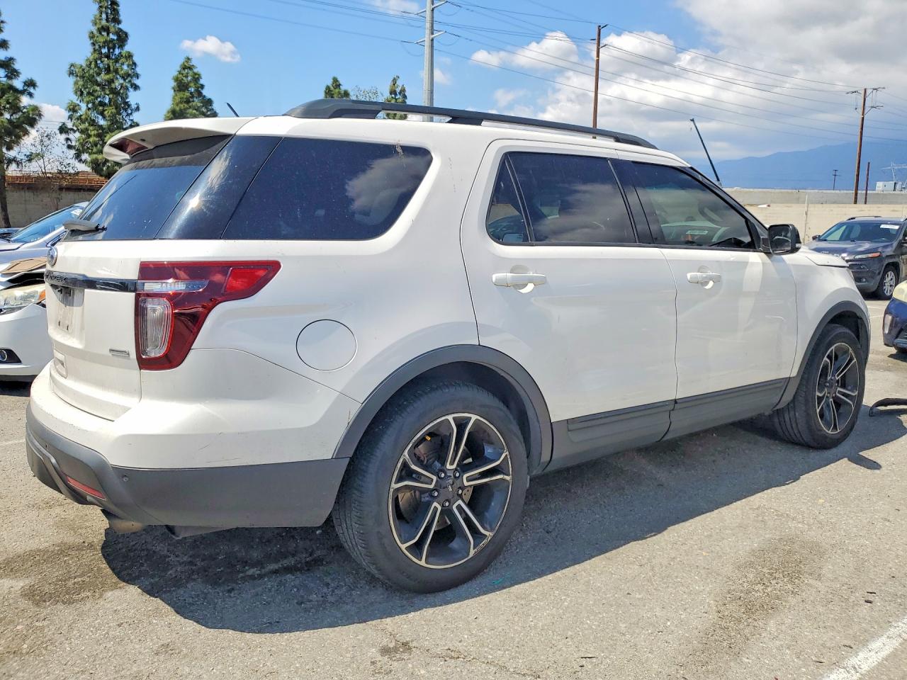 2015 FORD EXPLORER SPORT photo 3