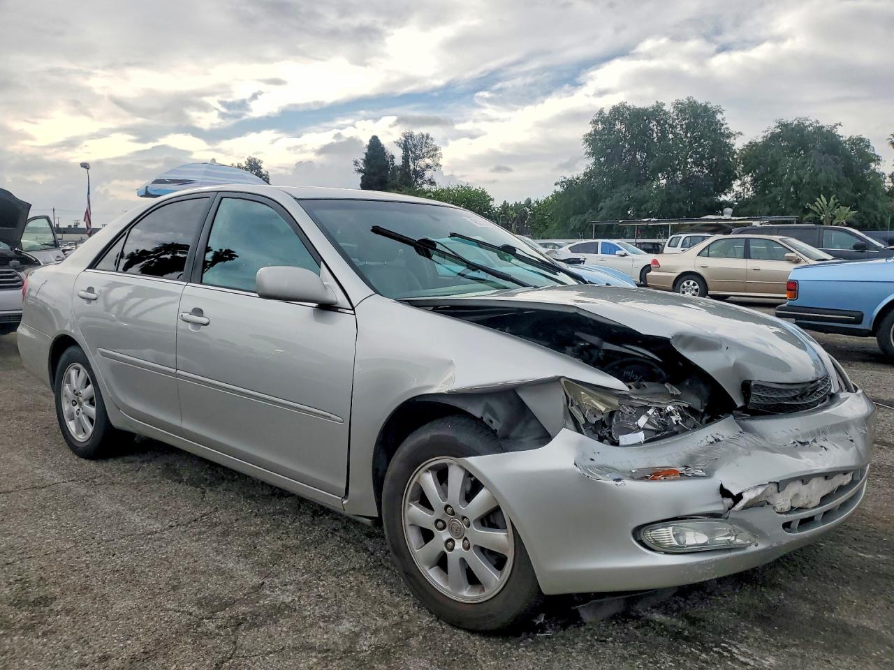 2003 TOYOTA CAMRY XLE V6 photo 4
