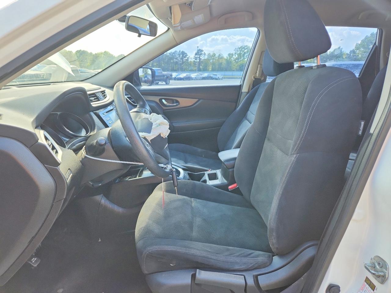 2016 NISSAN ROGUE S photo 19