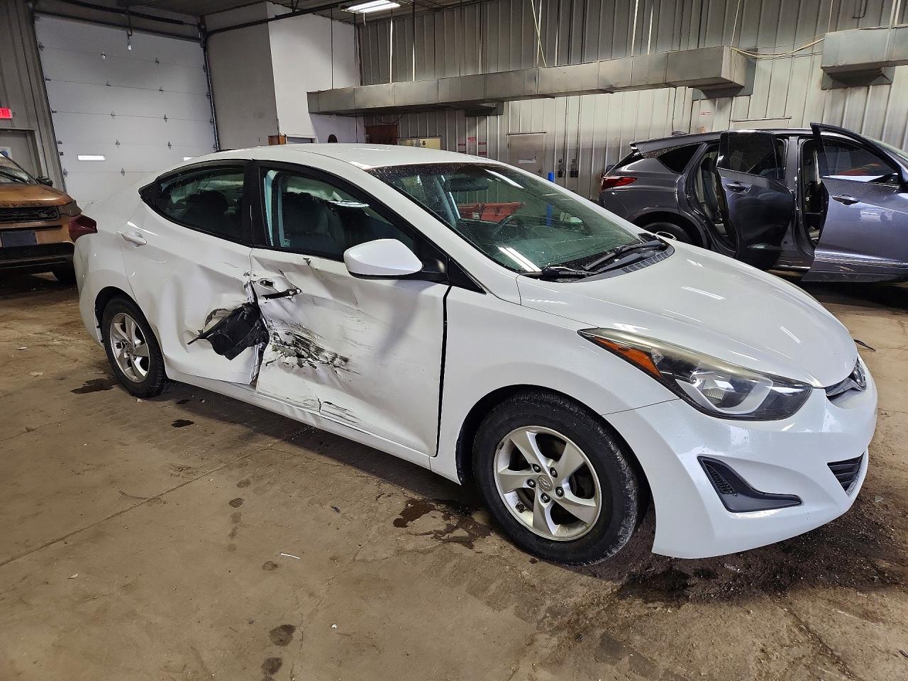 2015 HYUNDAI ELANTRA SE photo 7