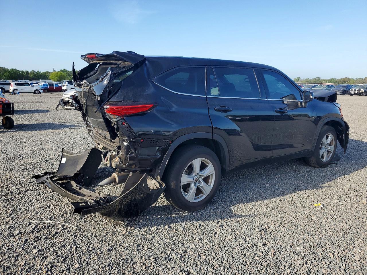 2021 TOYOTA HIGHLANDER L photo 3