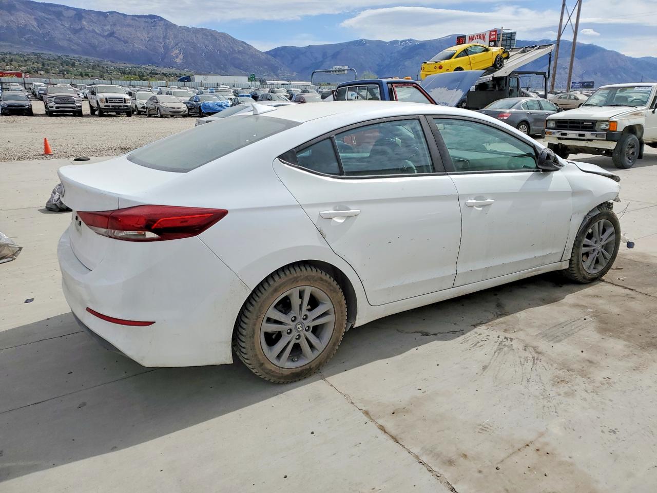 2018 HYUNDAI ELANTRA SEL photo 5