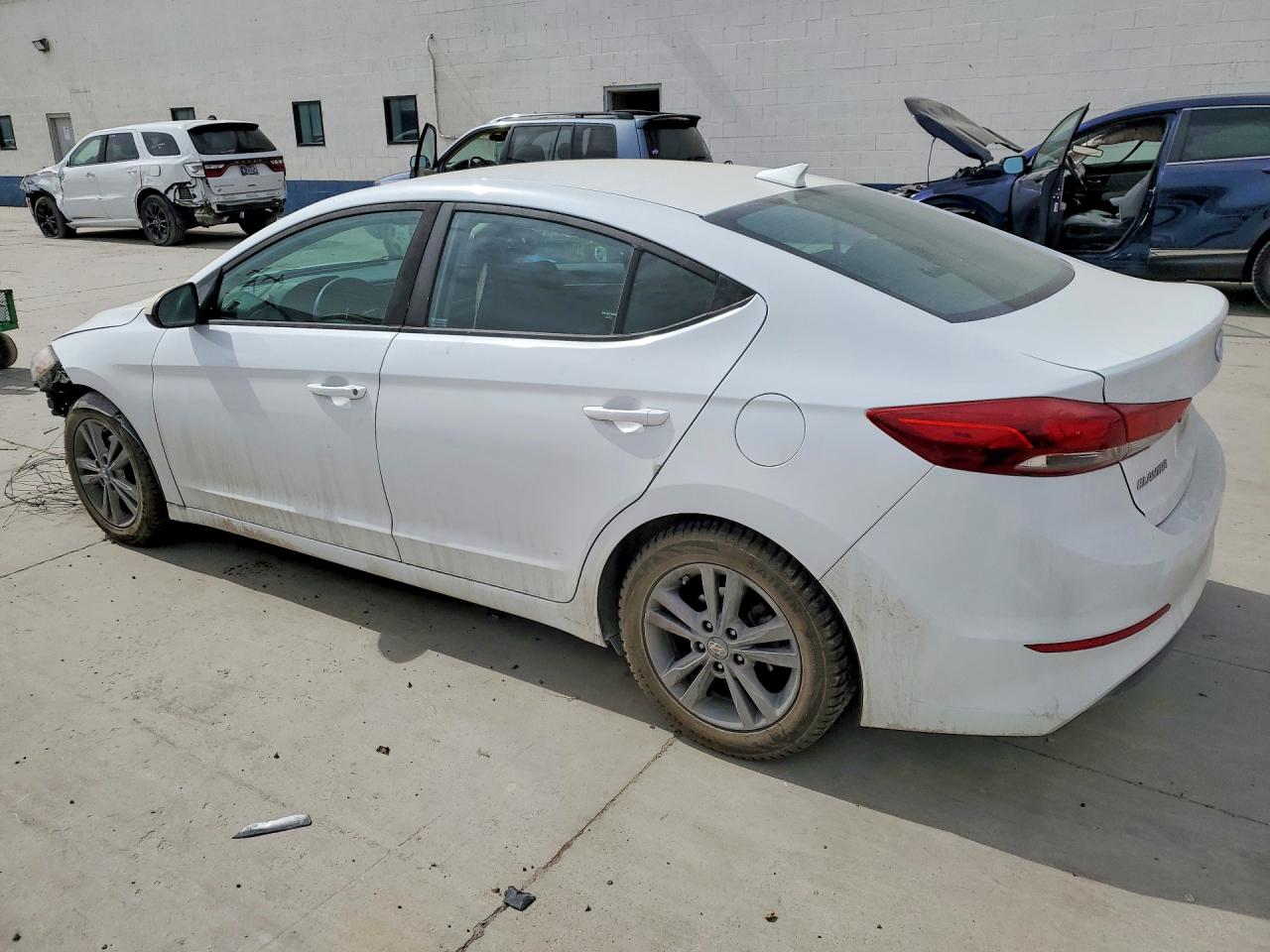 2018 HYUNDAI ELANTRA SEL photo 3