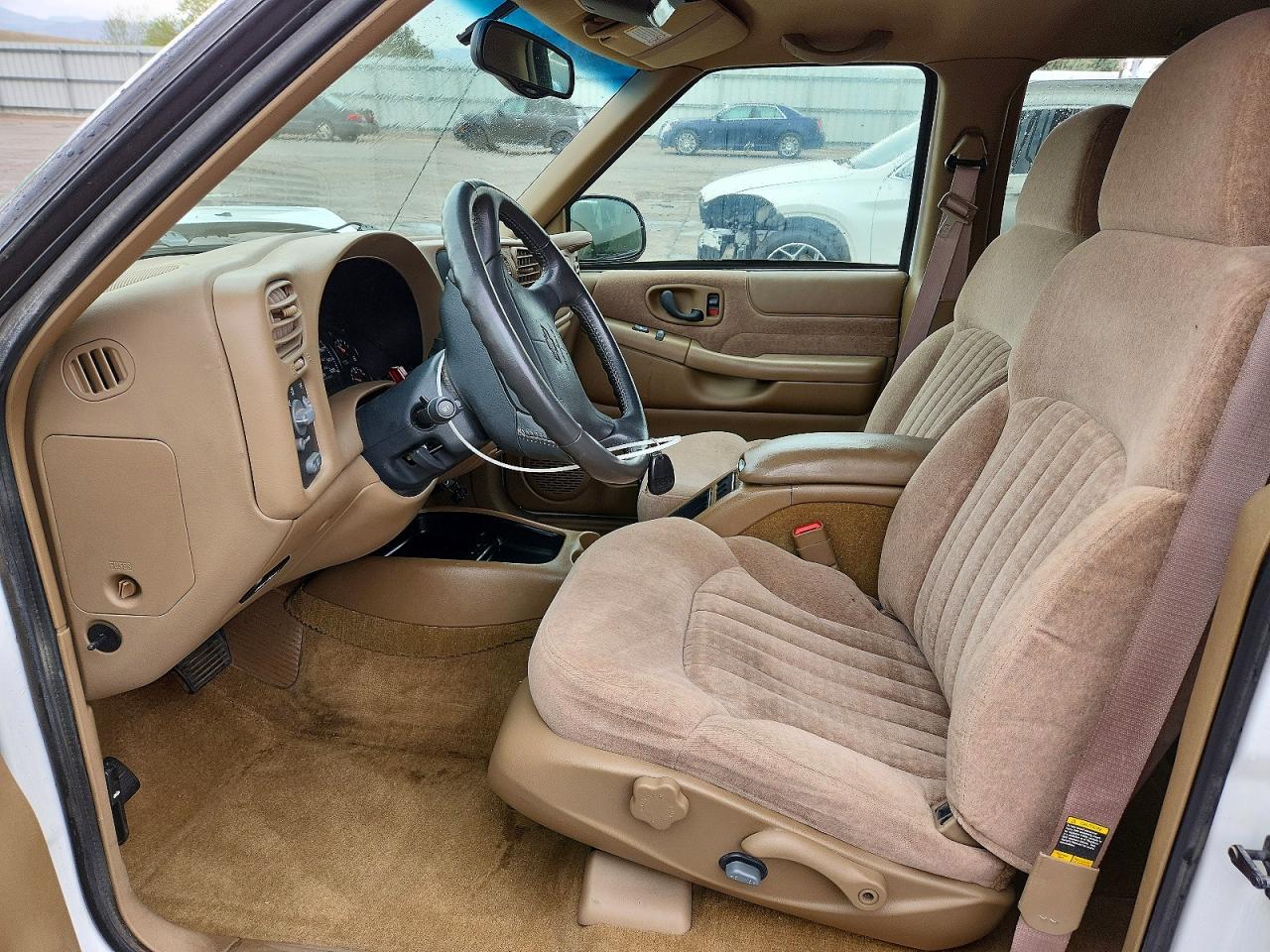 1998 CHEVROLET BLAZER photo 19