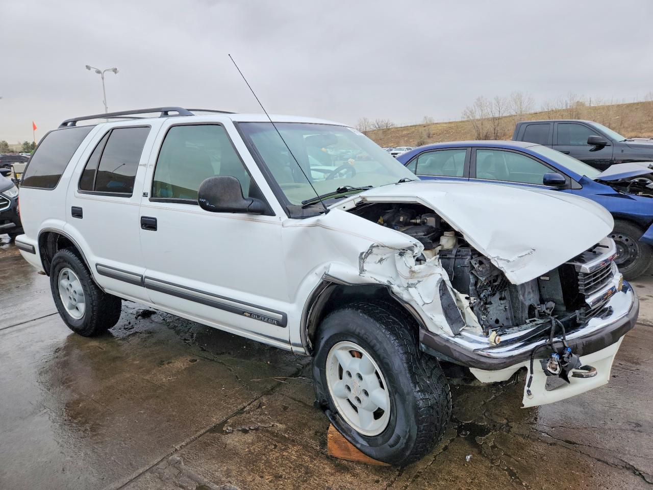 1998 CHEVROLET BLAZER photo 10