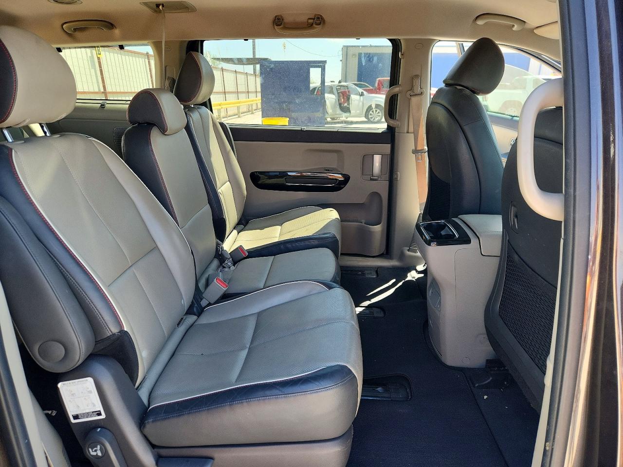 2018 KIA SEDONA EX photo 21