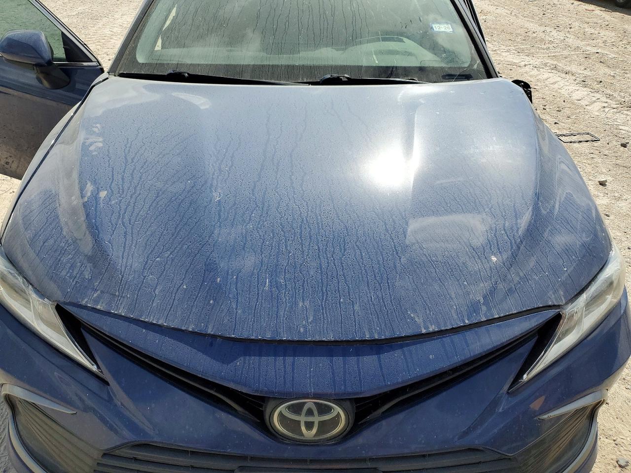 2023 TOYOTA CAMRY LE photo 21