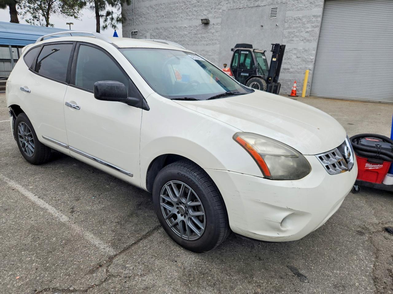 2015 NISSAN ROGUE SELECT S photo 4