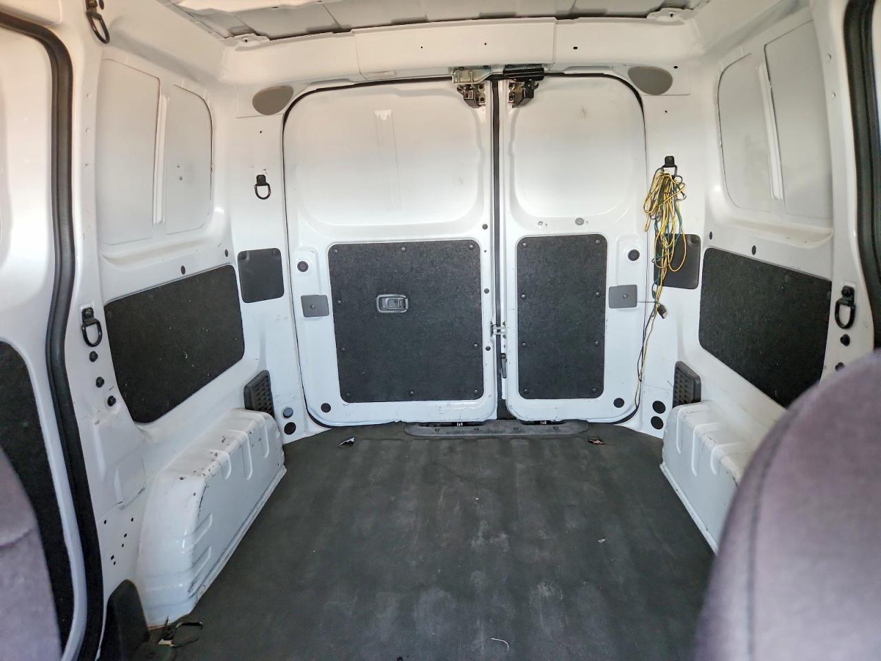 2021 NISSAN NV200 SV photo 28