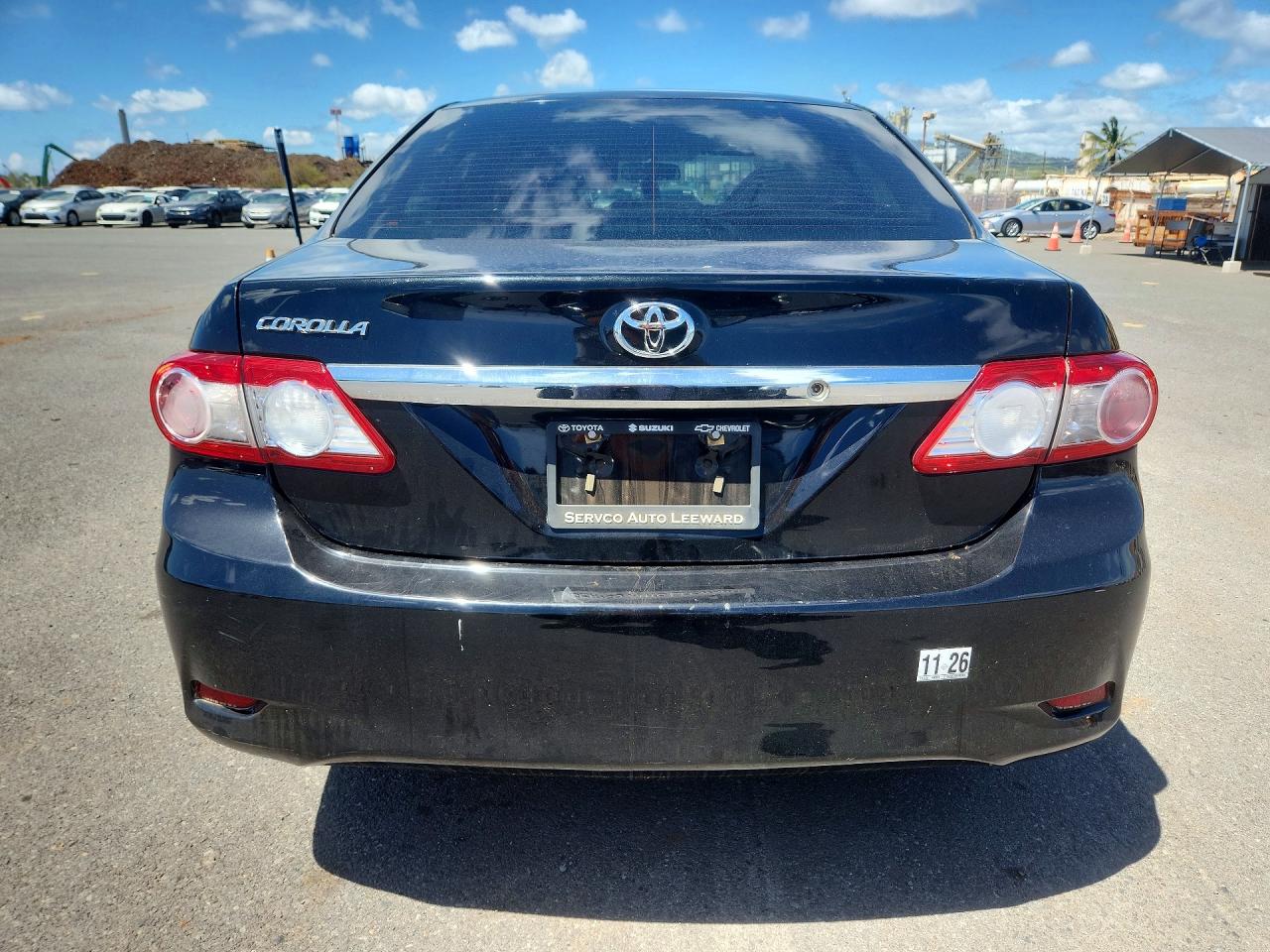 2013 TOYOTA COROLLA photo 6