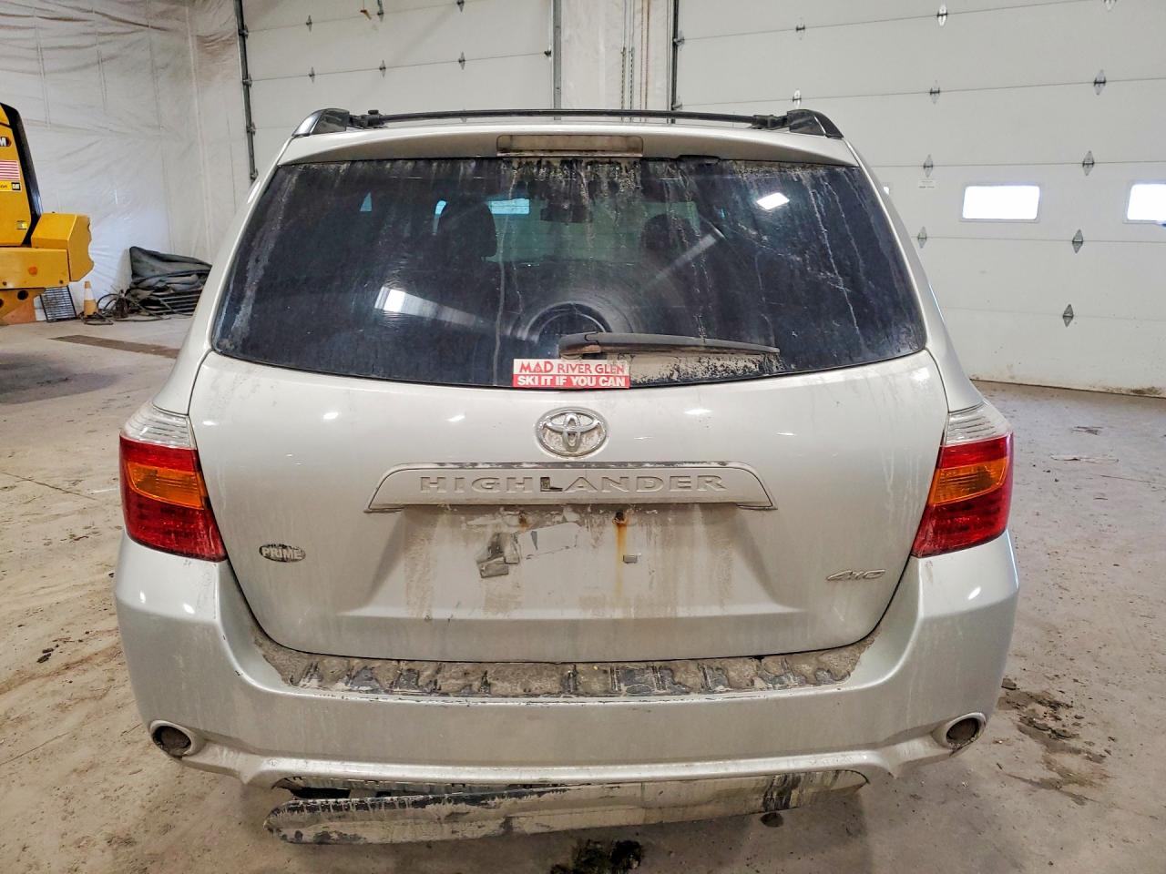2010 TOYOTA HIGHLANDER BASE photo 6