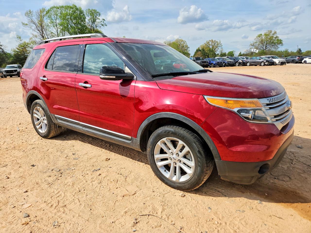 2014 FORD EXPLORER XLT photo 4