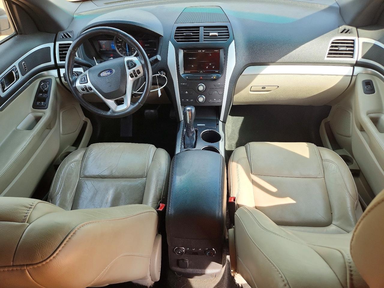 2014 FORD EXPLORER XLT photo 8