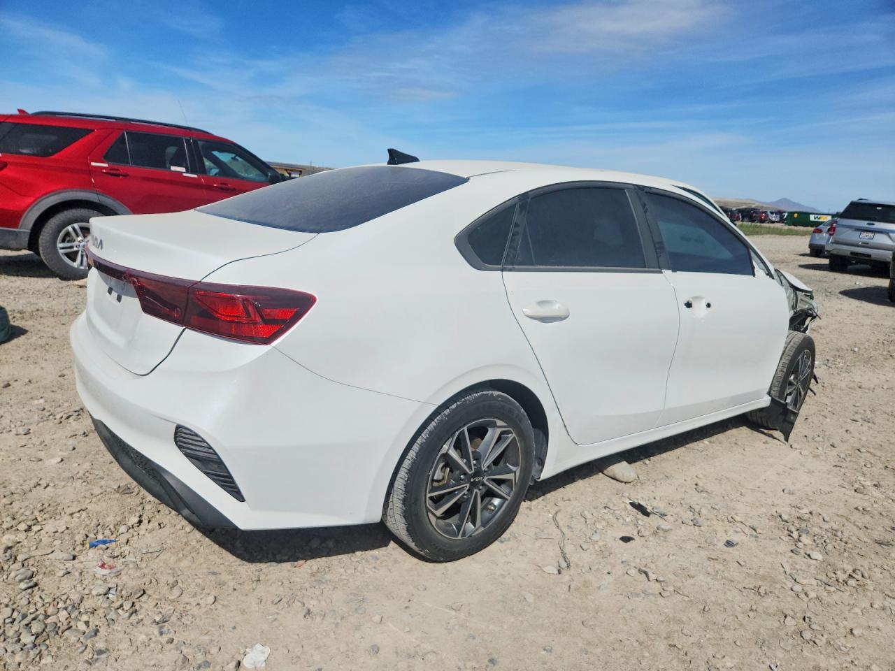 2023 KIA FORTE LXS photo 7
