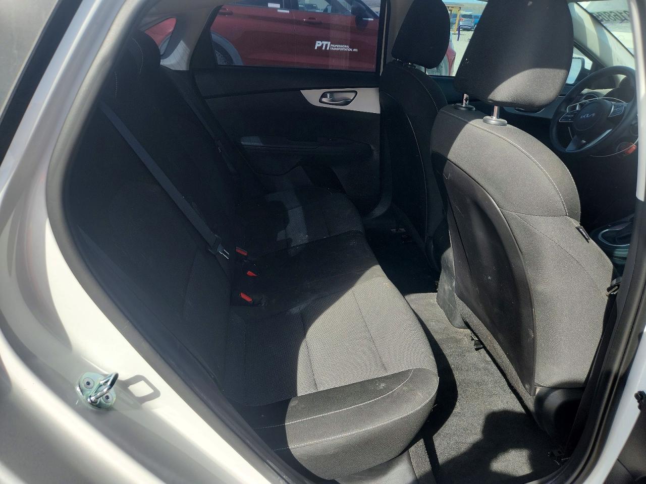 2023 KIA FORTE LXS photo 28