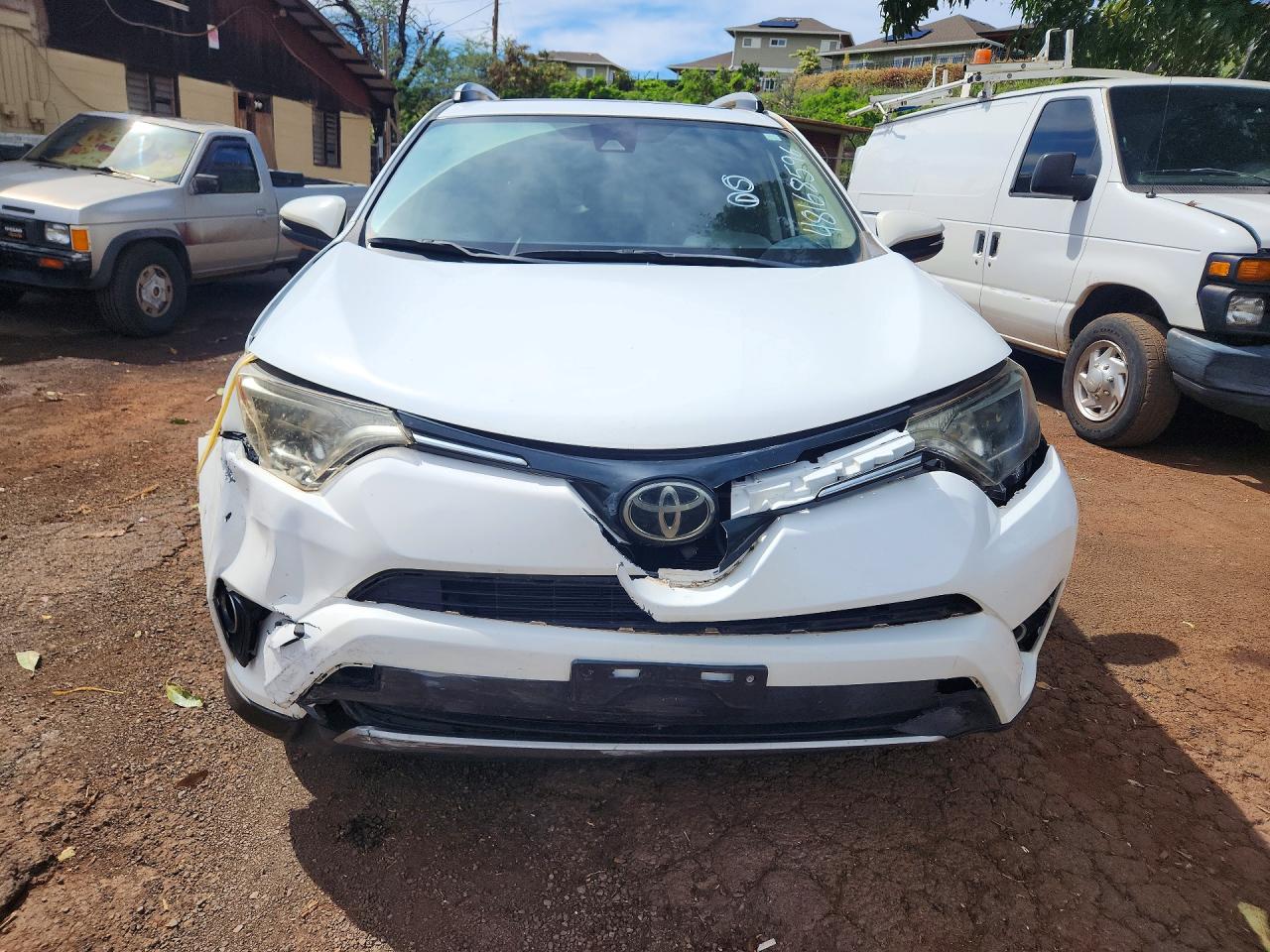 2017 TOYOTA RAV4 XLE photo 13