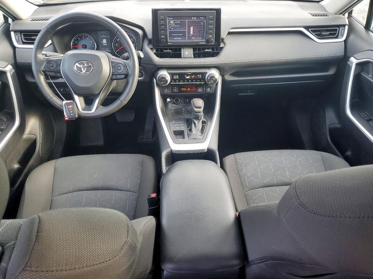 2022 TOYOTA RAV4 XLE photo 15