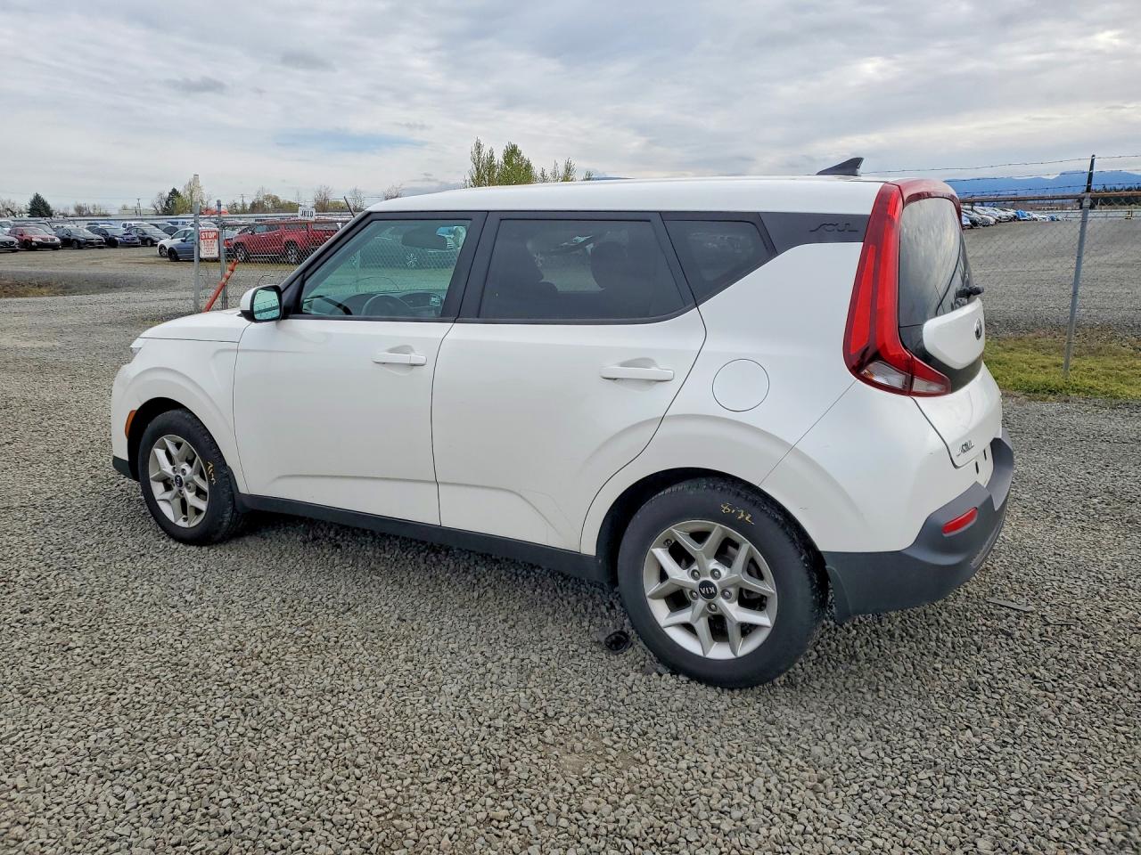 2020 KIA SOUL S photo 4