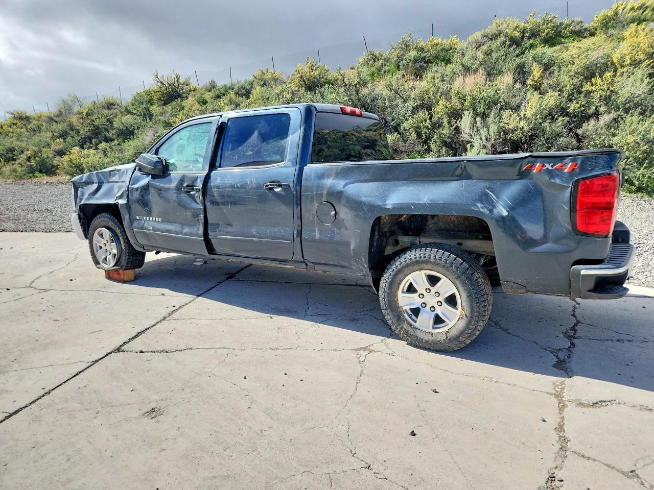 2018 CHEVROLET SILVERADO K1500 LT photo 4
