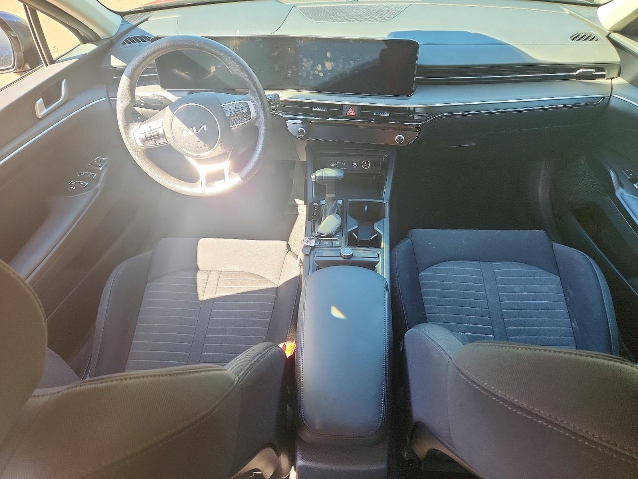 2025 KIA K5 LXS photo 22