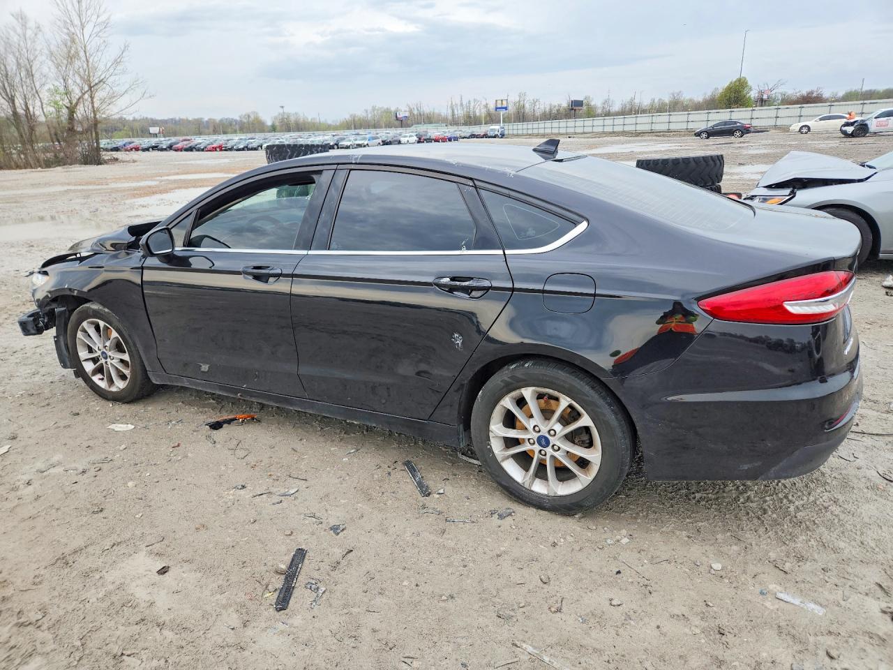 2020 FORD FUSION SE photo 3