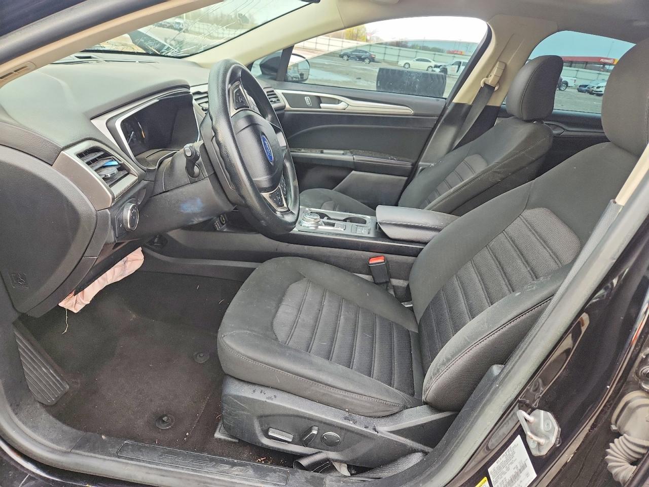 2020 FORD FUSION SE photo 13