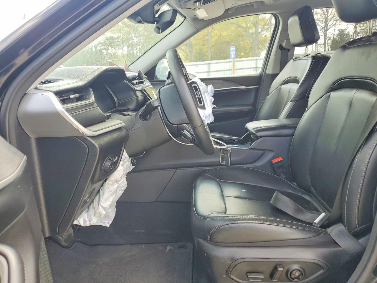 2023 JEEP GRAND CHEROKEE L LIMITED photo 7