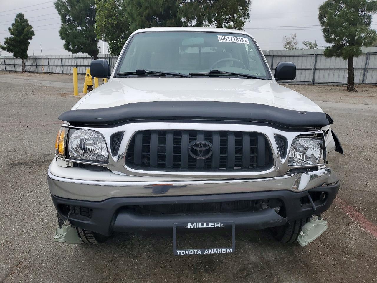 2002 TOYOTA TACOMA PRERUNNER V6 photo 9