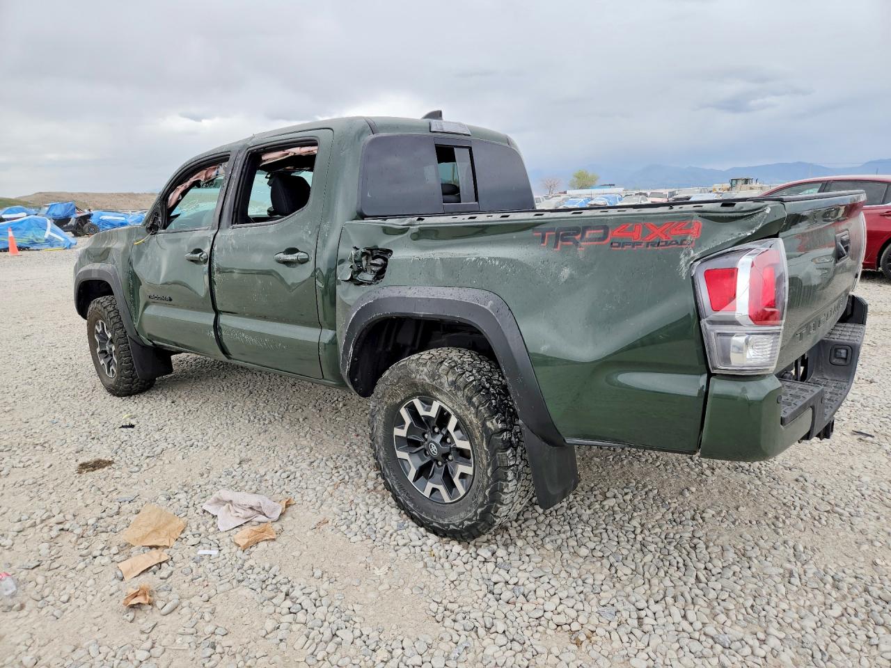 2022 TOYOTA TACOMA TRD OFF-ROAD photo 2