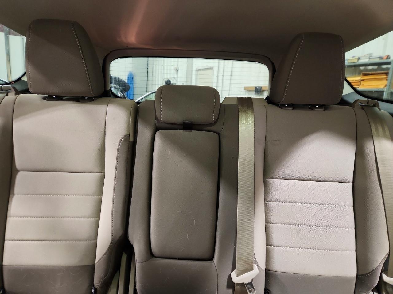 2016 FORD ESCAPE SE photo 19