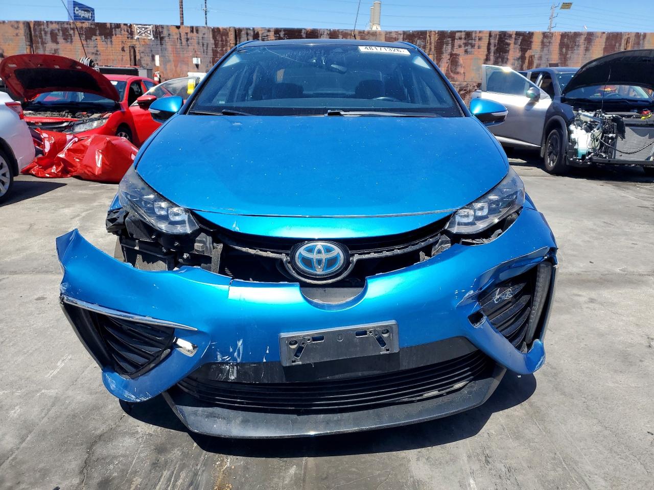 2017 TOYOTA MIRAI BASE photo 13