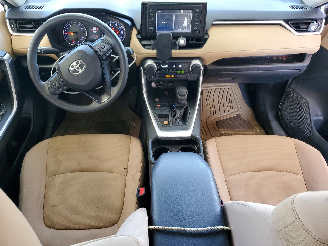 2019 TOYOTA RAV4 LE photo 8