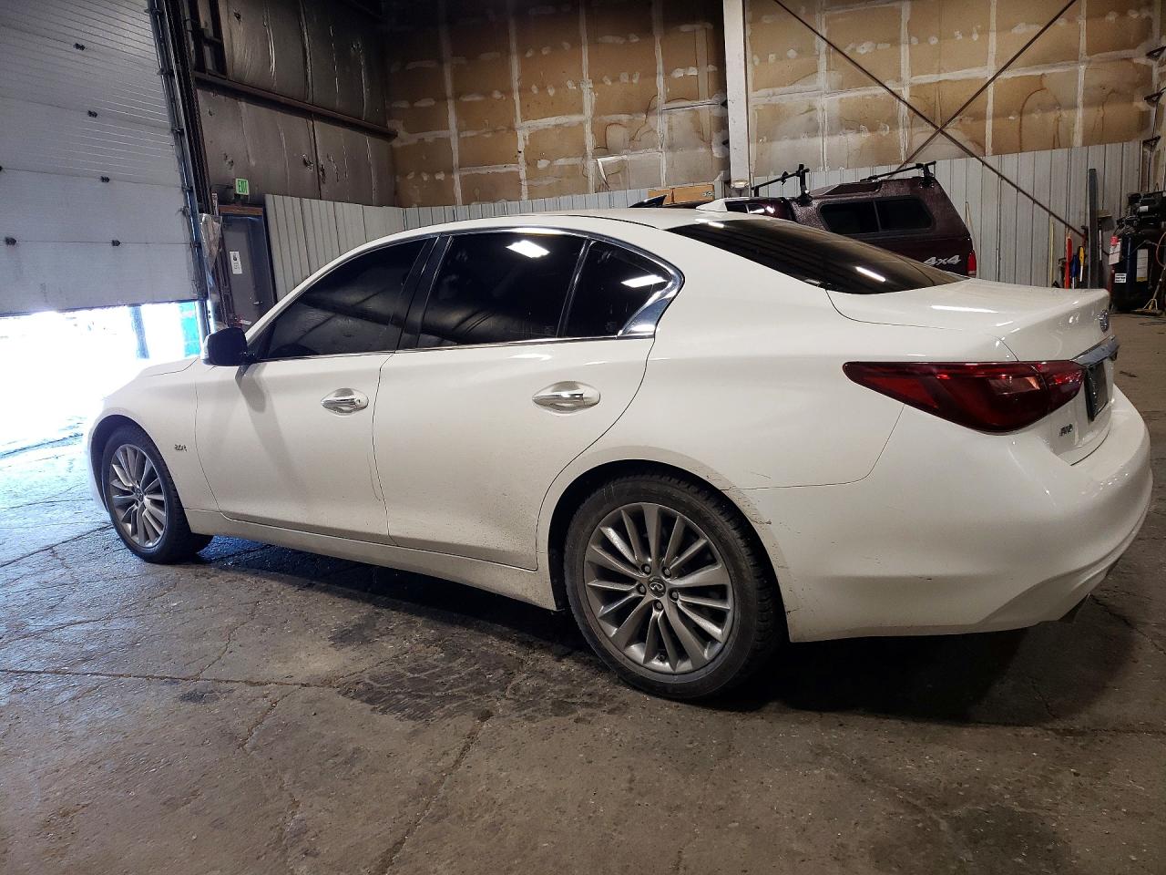 2018 INFINITI Q50 2.0T PURE photo 3