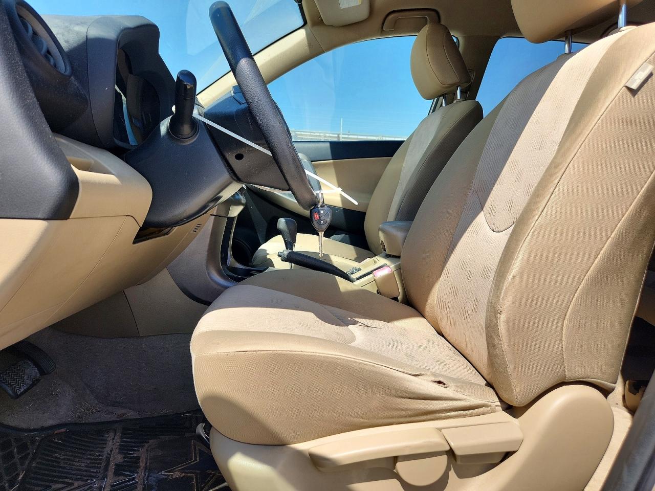 2012 TOYOTA RAV4 BASE photo 7