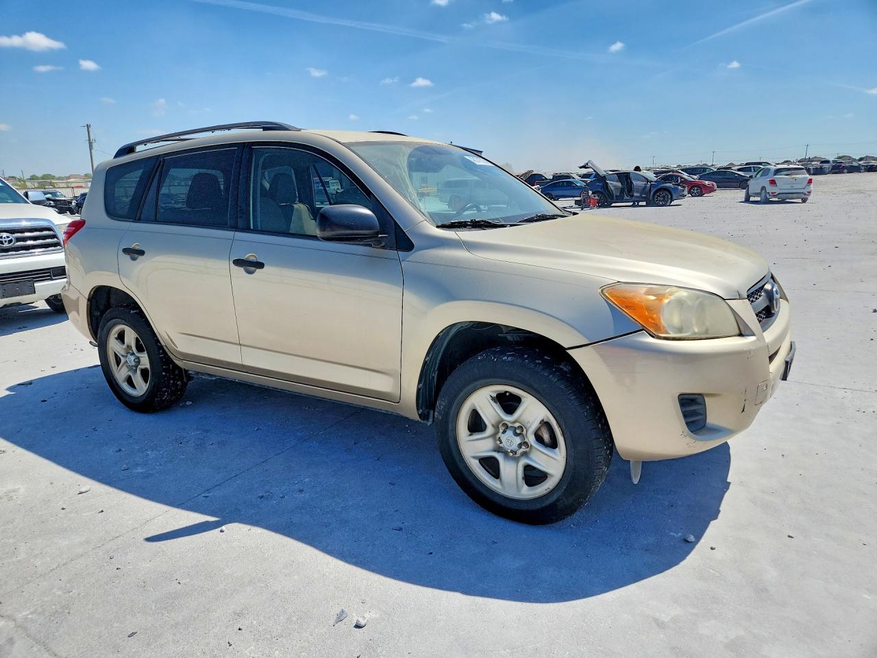 2012 TOYOTA RAV4 BASE photo 4