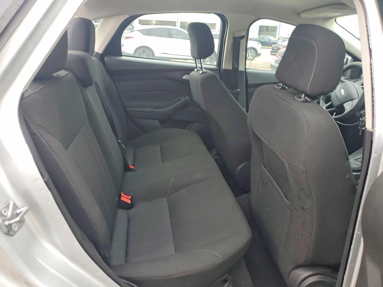 2018 FORD FOCUS SE photo 28