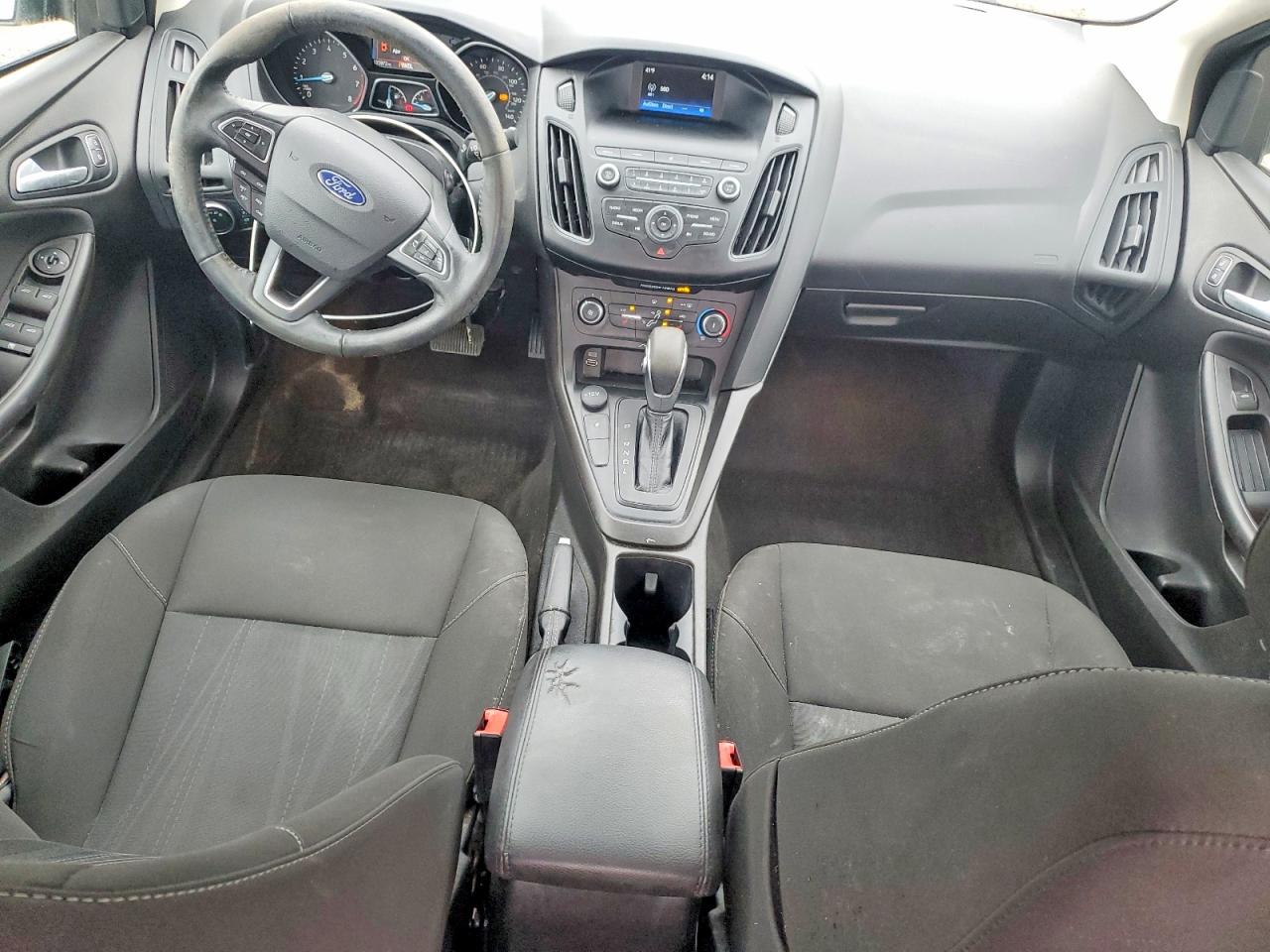2018 FORD FOCUS SE photo 22